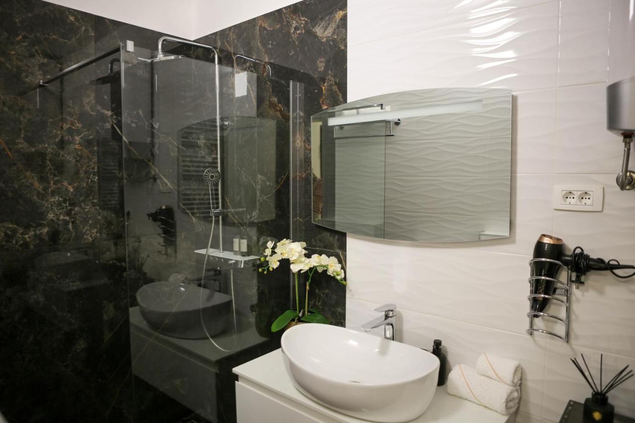 New & Luxury Apartment Tony سبليت المظهر الخارجي الصورة